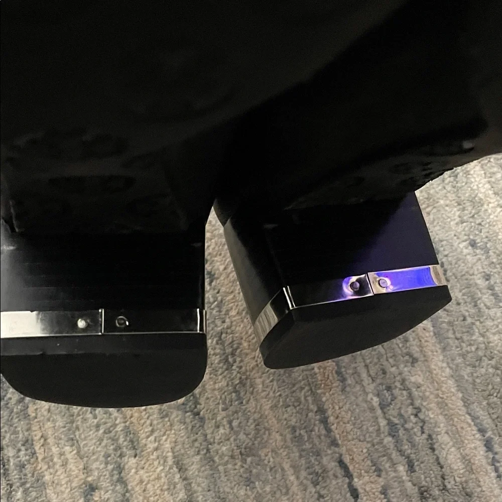 Tory Burch Black Leather Heels with Silver Accent - Picture 8 of 9